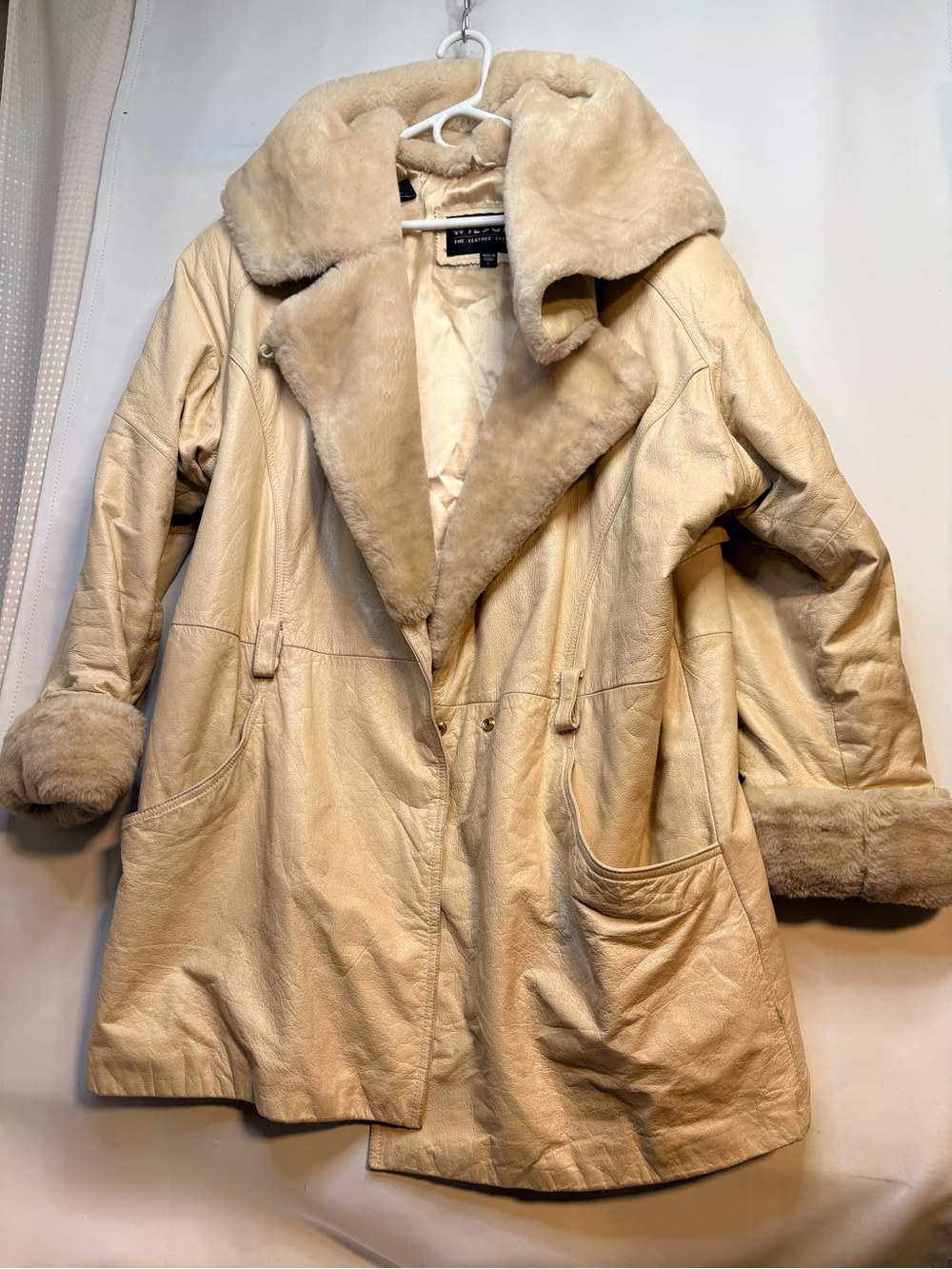 Wilson Cream Shearling Trim Leather Jacket size Large